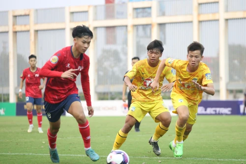 PVF "vùi dập" HAGL trong ngày khai mạc giải U17 quốc gia 2023