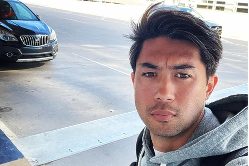 Lee Nguyễn lỡ trận khai mạc V-League vì phải cách ly Covid-19