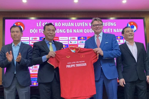 VFF ra mắt HLV trưởng đội tuyển Việt Nam