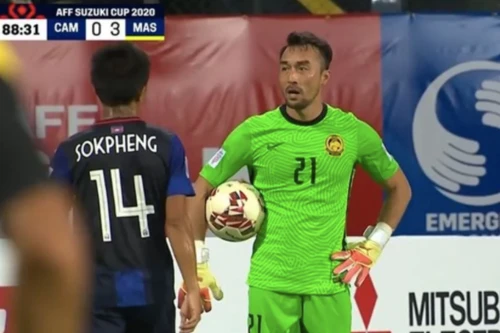 Báo Malaysia ấm ức trọng tài vì quả penalty cuối trận