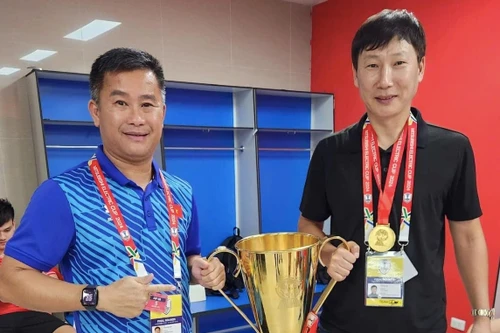 Thầy Việt trả lại U22 Việt Nam cho HLV Kim Sang-sik