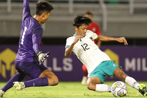 Indonesia tập sút 11m giữa trưa nắng trước giờ tái đấu U20 Việt Nam