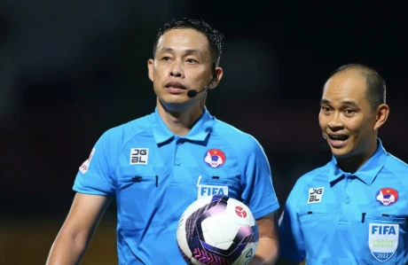 Bỏ qua 11m cho HAGL, trọng tài 'xịn' nhất Việt Nam chờ án kỷ luật