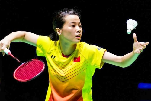 'Hoa khôi cầu lông' Thuỳ Linh tiếp tục gây sốt tại giải Trung Quốc