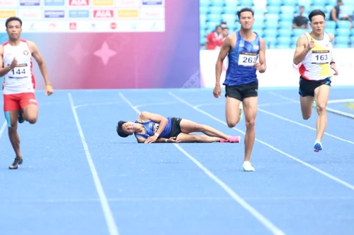 'Thần đồng' điền kinh Thái Lan bật khóc tại SEA Games