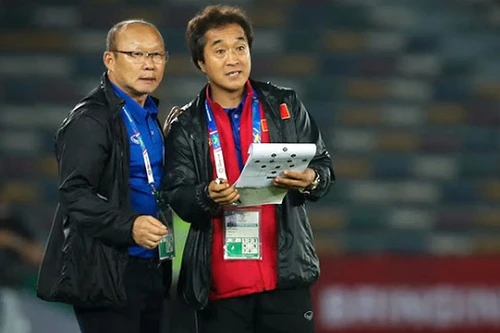 Vinh danh "cánh tay phải" của HLV Park Hang-seo