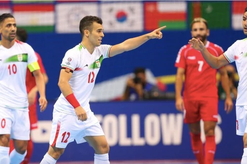 Iran phô diễn sức mạnh trước trận đấu Việt Nam