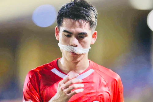 Khuất Văn Khang xuất viện, sẵn sàng khoác áo U23 Việt Nam