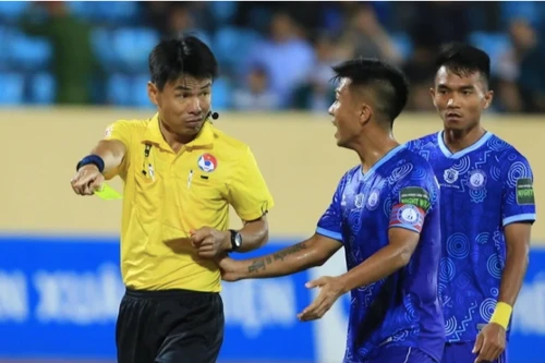 VFF chỉ đạo sau vụ trọng tài Trương Hồng Vũ "tưởng tượng" 11m