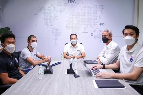 Cầu thủ uống rượu, CLB doạ 'cạch mặt': LĐBĐ Thái Lan vội xoa dịu