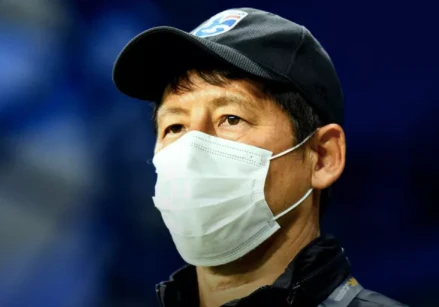 Để tuyển Indonesia non trẻ cầm chân, HLV Thái Lan đổ tại... sân khách