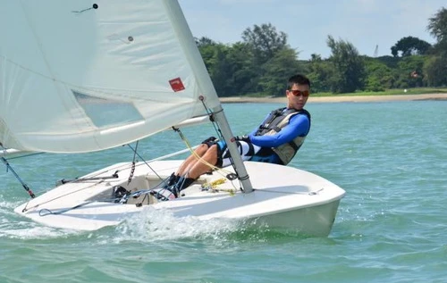 Gần 100 vận động viên đua thuyền buồm và ván chèo đứng tại Quy Nhơn