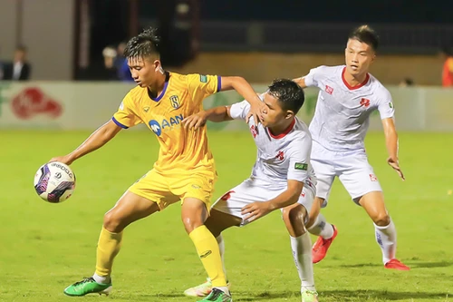 Khó đoán đội 'vô địch lượt đi' V-League 2022