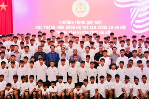 CLB Công an Hà Nội ra mắt các đội trẻ từ U9 đến U21