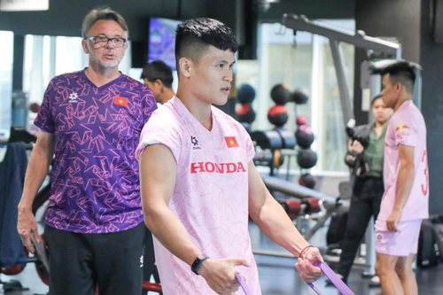 Tuấn Hải có thể ra sân trận Việt Nam - Nhật Bản