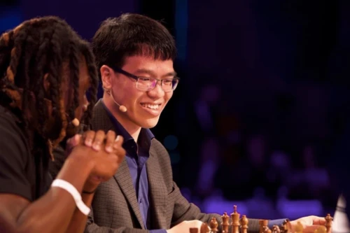 Đánh 7 ván thắng 4, Quang Liêm nhận 700 triệu tiền thưởng