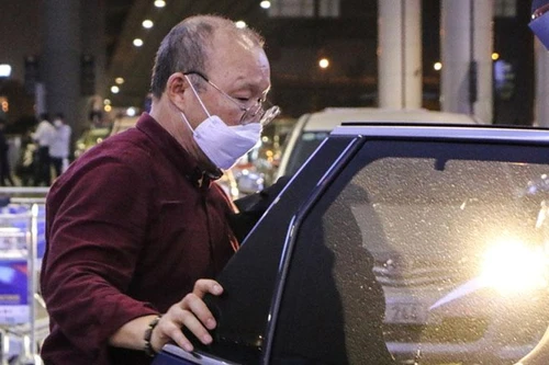 Tuyển Việt Nam phải cách ly bao nhiêu ngày khi về nước?