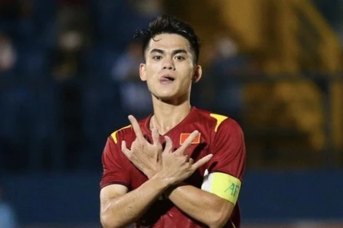 Khuất Văn Khang: Toả sáng trên tuyển, chưa có duyên với V-League