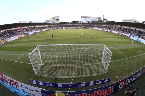 Hành trình 'sóng gió' của V-League 2021 trước khi bị huỷ