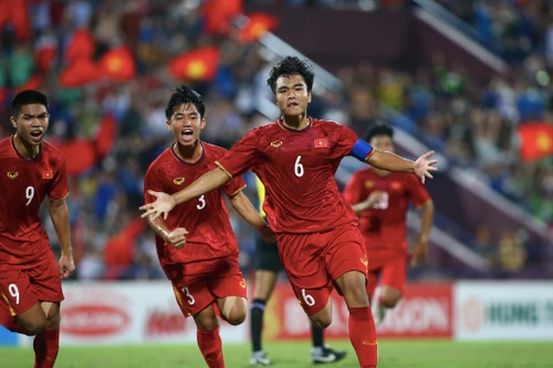 Việt Nam vùi dập Thái Lan tại giải U17 châu Á