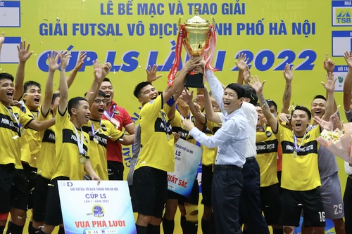 Bữa tiệc bàn thắng trong ngày giải futsal vô địch Hà Nội hạ màn