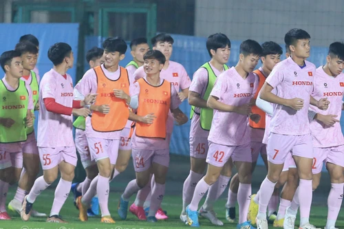 U23 Việt Nam du đấu Tajikistan, "làm nóng" trước vòng chung kết châu Á