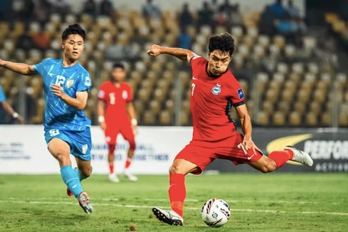 Tuyển Việt Nam bị lu mờ bởi Singapore, Philippines