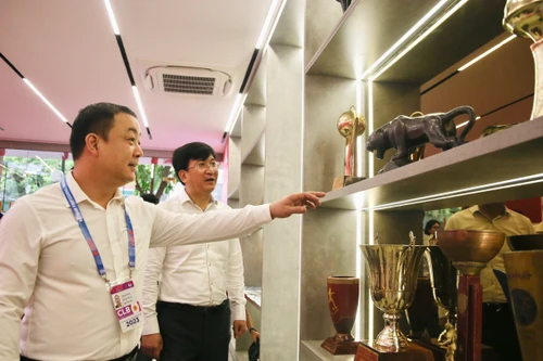 Chiêm ngưỡng "gia tài" của CLB Công an Hà Nội