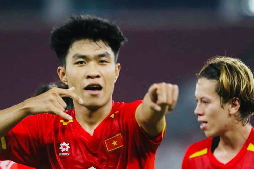 Việt Nam toàn thắng, gặp Philippines tại bán kết U23 Đông Nam Á 2025