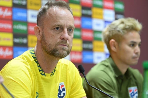 Thái Lan sa thải HLV Polking, bổ nhiệm thầy Nhật