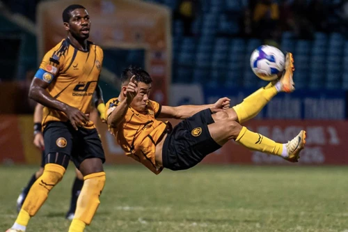 FIFA tiếp tục phạt CLB Thanh Hóa