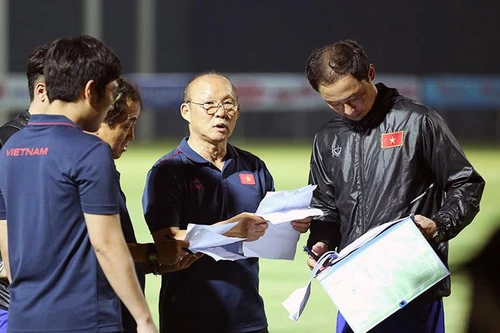Thầy trò Park Hang-seo hội quân vào tháng 5