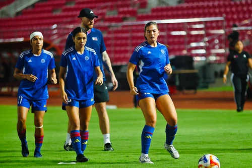 Đương kim vô địch bị loại, tuyển nữ Việt Nam đụng hạng tư World Cup