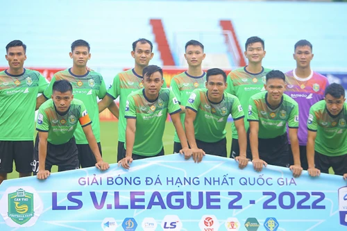 Cầu thủ Cần Thơ được trả nợ trước mỗi trận đấu