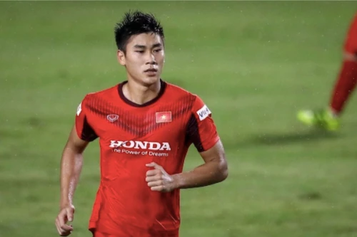 Tuyển U22 'chi viện' hậu vệ, tiền đạo cho ĐT Việt Nam đấu Trung Quốc