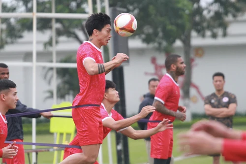 Đoàn Văn Hậu cùng CLB Công an Hà Nội 'luyện công' chờ V-League trở lại