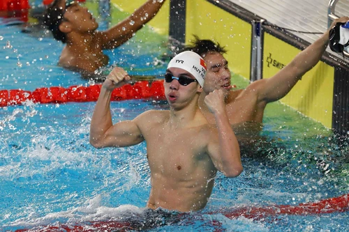 2 huy chương của Huy Hoàng nhìn từ thất bại của bơi Singapore