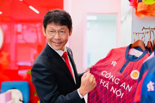 "Thần tài" Jun Togari hứa đưa Công an Hà Nội FC trở thành số 1 Đông Nam Á