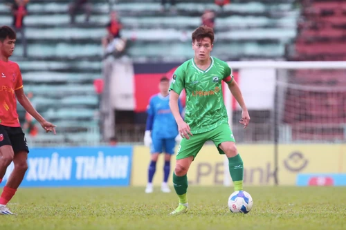 Hoàng Đức cùng đồng đội đứng trước kỷ lục "vô đối"