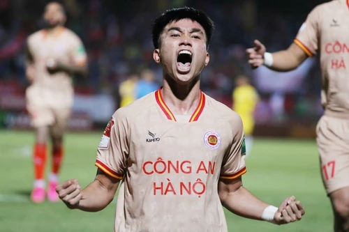 V-League có thay đổi lịch sử kể từ mùa giải "hội nhập quốc tế"