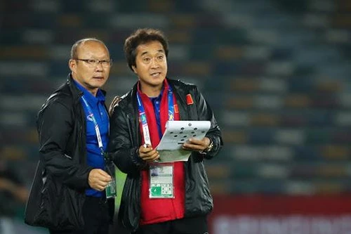 Ai sẽ thay ông Park trực tiếp chỉ đạo tuyển Việt Nam quyết đấu UAE?