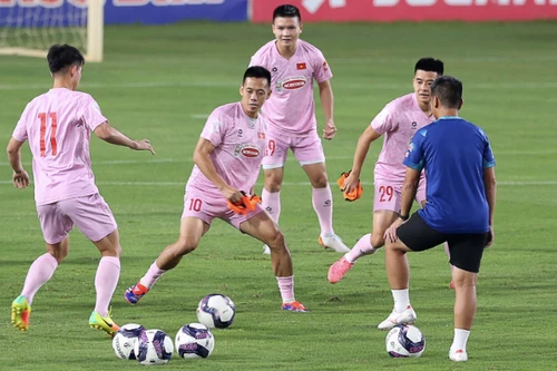 100.000 đồng/vé xem tuyển Việt Nam đấu Ấn Độ tại Thiên Trường