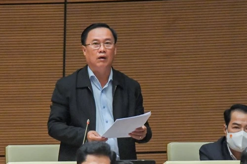 "Tại sao giáo viên dạy thêm thì cấm, bác sỹ làm thêm thì không?"