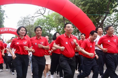 Sôi nổi Ngày chạy Olympic vì sức khoẻ toàn dân