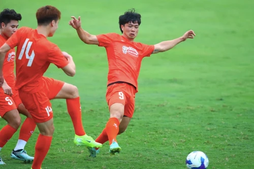 Chấn thương lại đeo bám Công Phượng