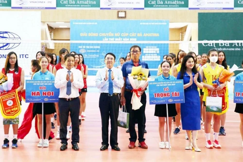 Hà Nội cùng 5 đội bóng chuyền nữ tranh cúp Cát Bà Amatina 2022