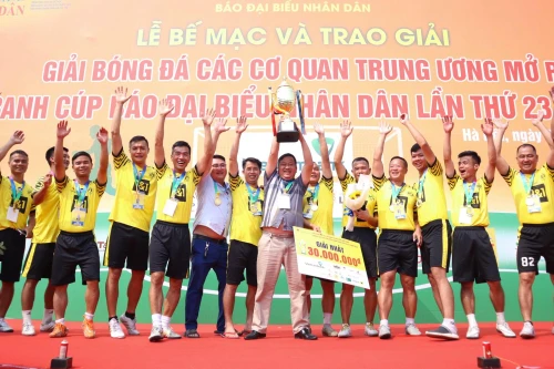 Cúp bóng đá báo Đại biểu nhân dân 2022 đã tìm được chủ nhân