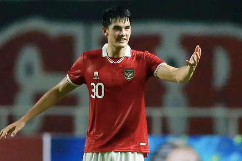 Trung vệ Ngoại hạng Anh quay lưng với tuyển Indonesia