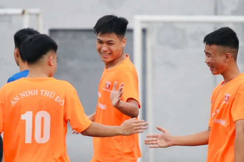 Á quân THPT Phùng Khắc Khoan thắng ấn tượng