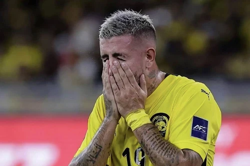 Dàn sao nhập tịch Malaysia khốn đốn vì án phạt FIFA